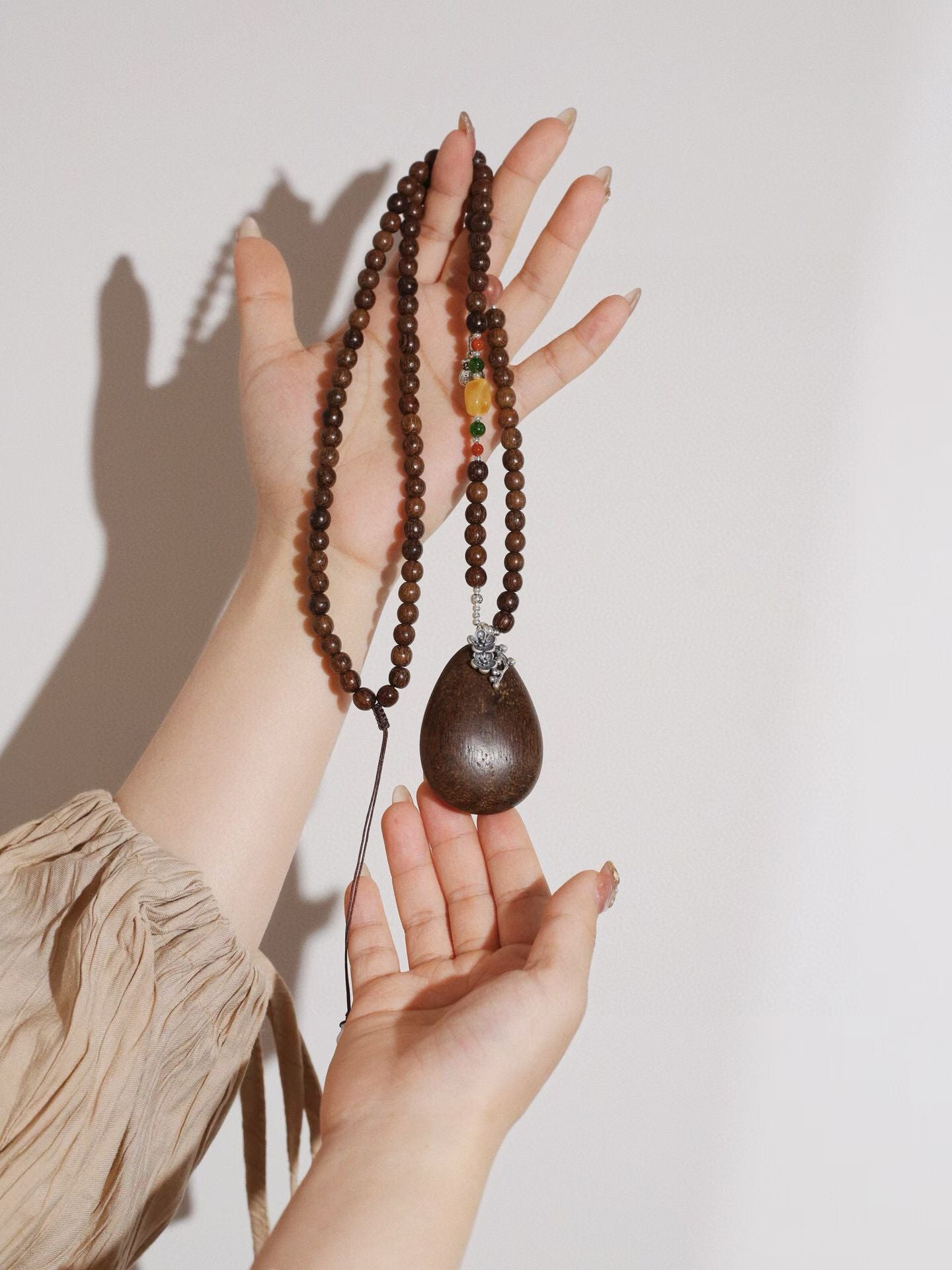 【沉水凝香】越南沉香蜜蜡项链 Vietnamese Agarwood Amber Necklace