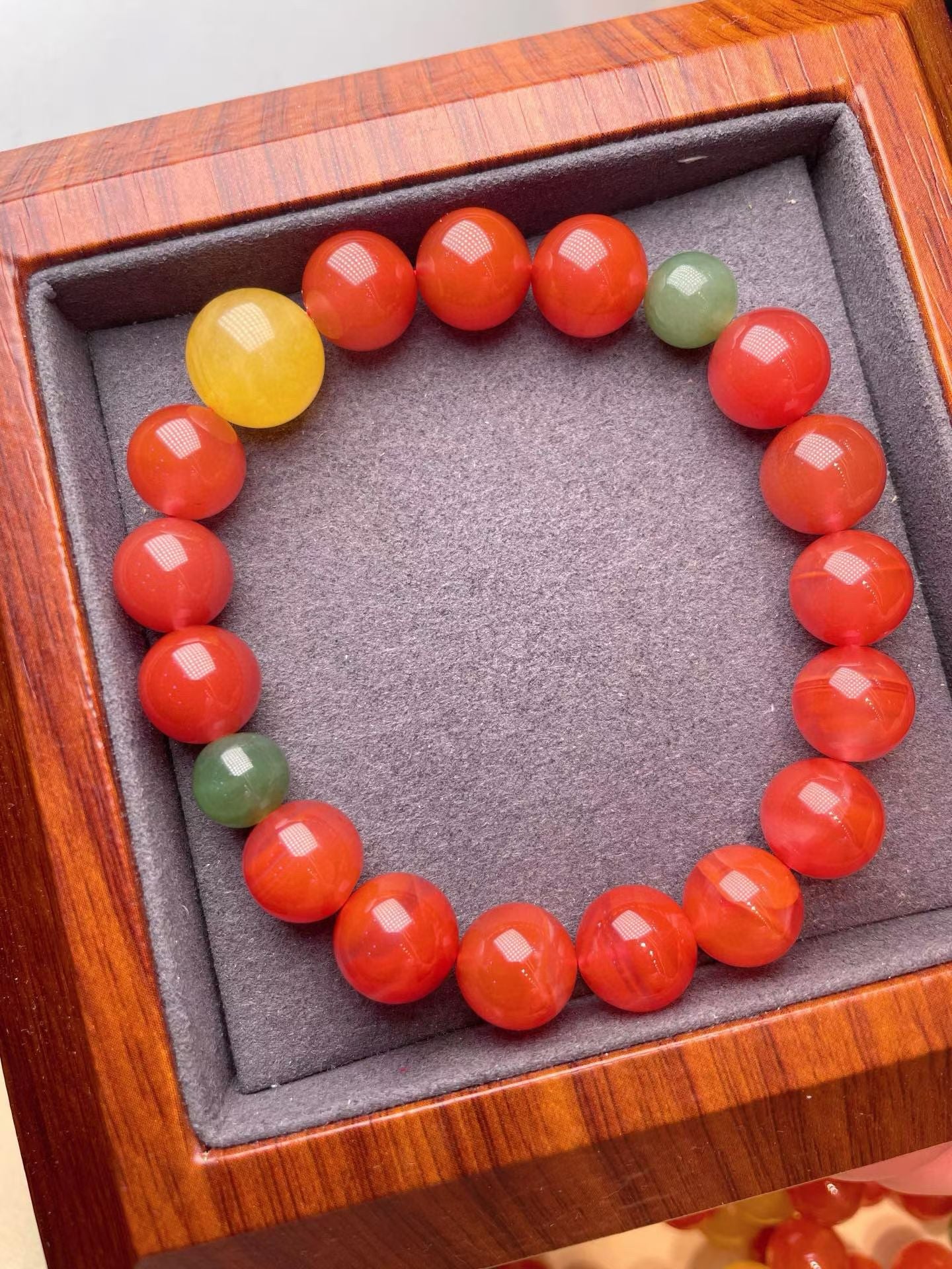 Unleash Your Inner Fire 精品南红手链 Southern Red Agate bracelet
