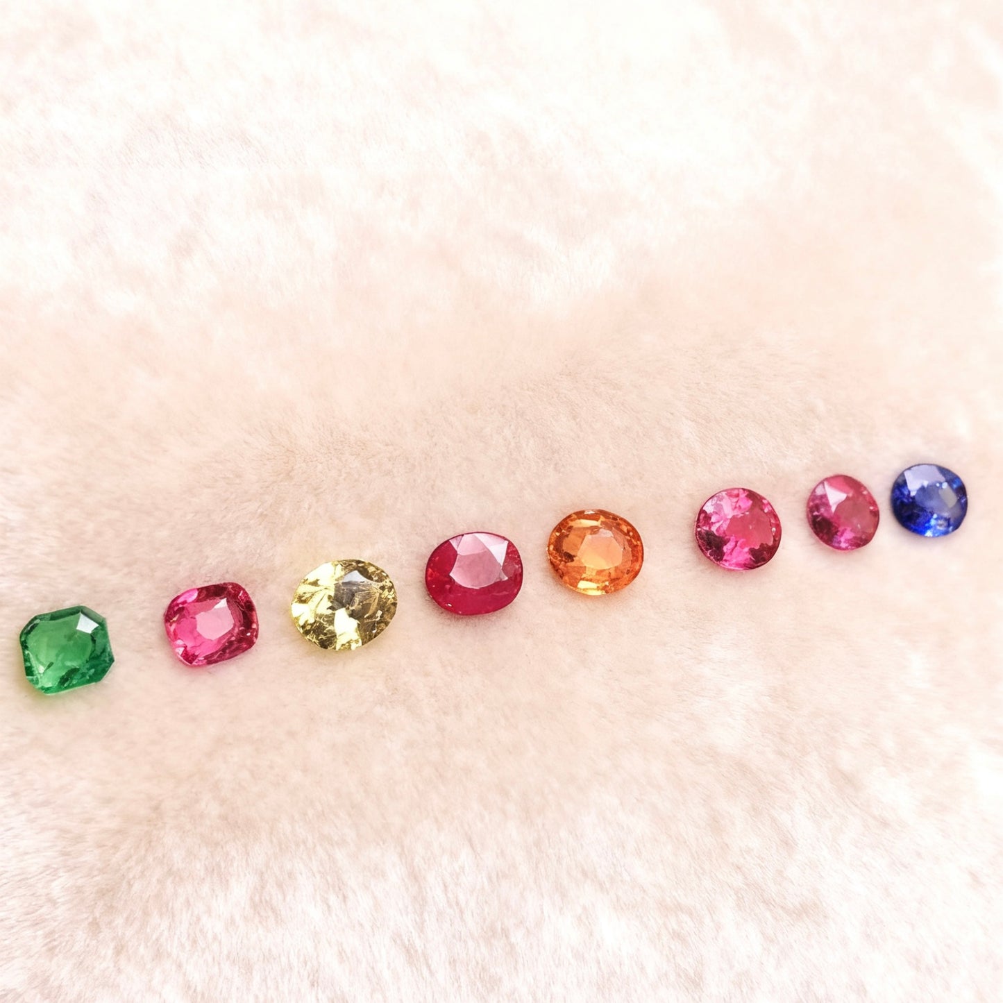 高级彩宝订制 Custom high-quality natural colored gemstone jewelry